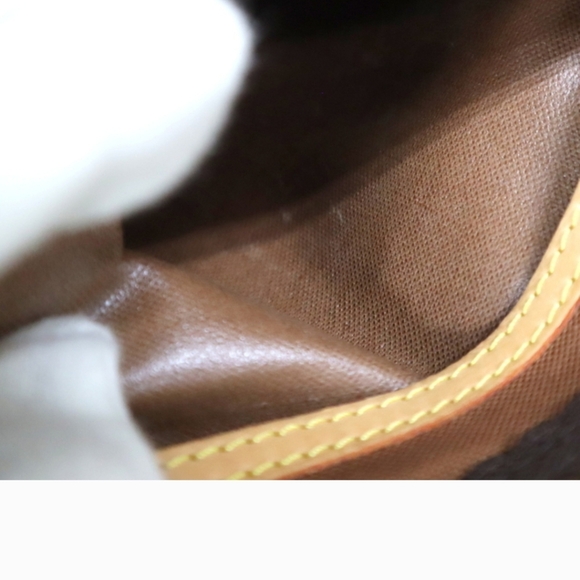 Louis Vuitton Monogram Canvas Handbag Speedy 30 - Picture 15 of 16